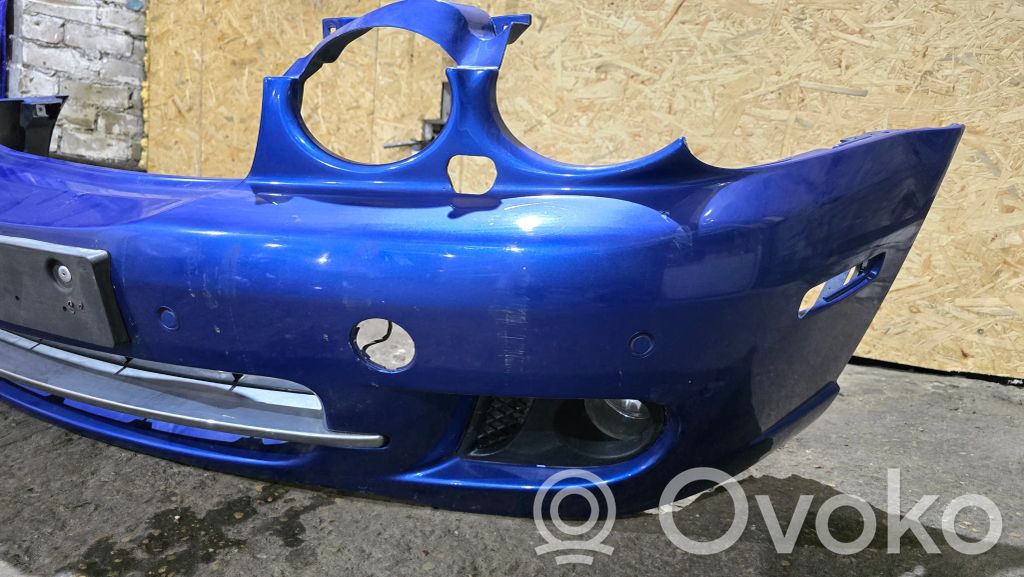 Передний бампер