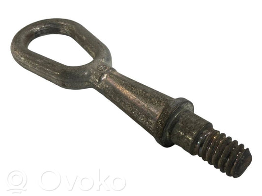 Буксировочный крюк