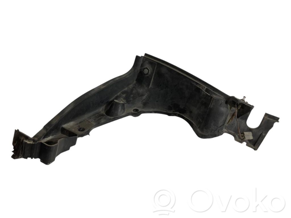 Cita veida dzinēja nodalījuma detaļa