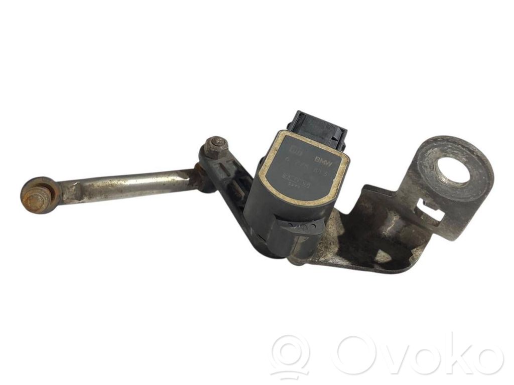 Augstuma sensors (priekšējo lukturu)