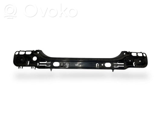 Rear bumper mounting bracket