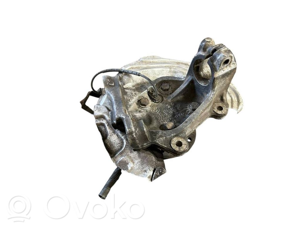 Priekšējā riteņa rumbas vārpstas šarnīrs (stupica, capfa)