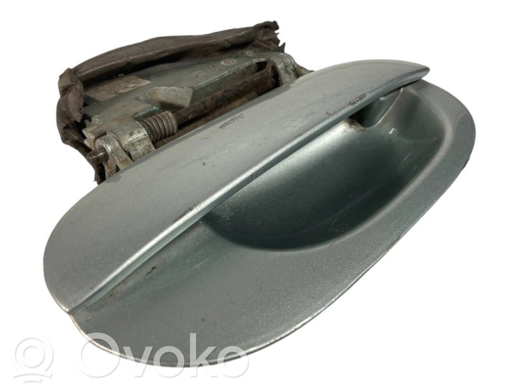 External opening handle