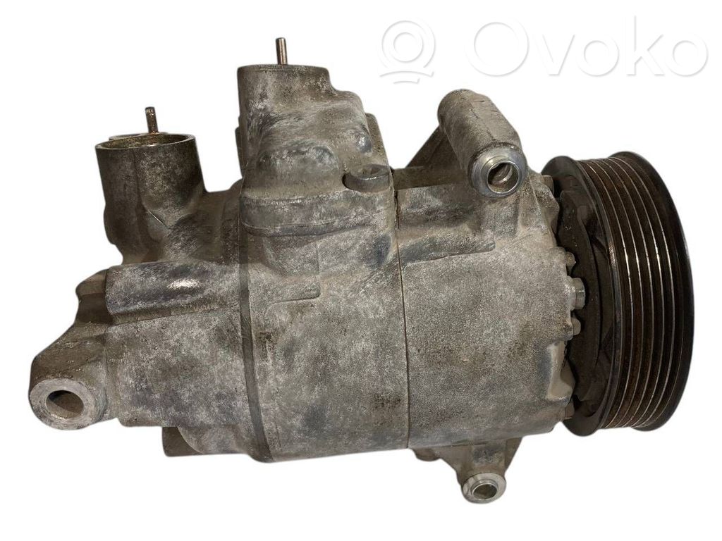 Air conditioner compressor (pump)