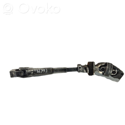 Kardāna / stūres krustsavienojums