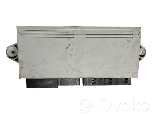 Durvju vadības bloks