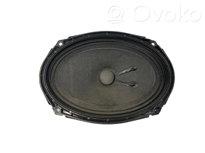 Speaker(s) in the rear window