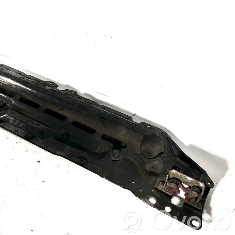 Radiatoru paneļa augšējā daļa (televizors)