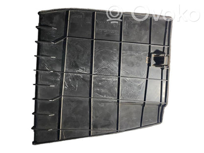 Side decorative trim panel