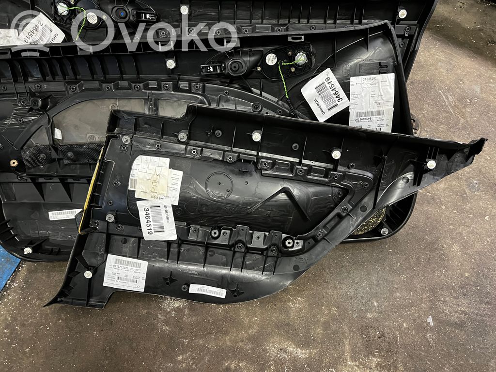 Coupe rear side trim panel