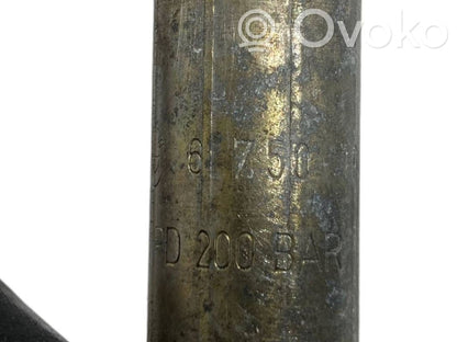 Stūres pastiprinātāja šļūtene (-es) / caurulīte (-es)