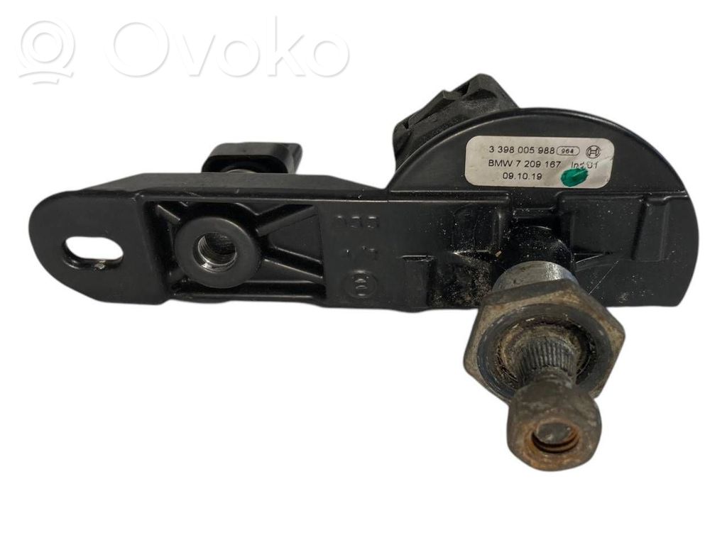 Aizmugurējā stikla tīrītāja mehānisms