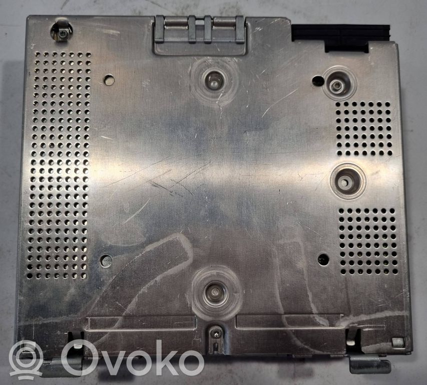 Радио / CD/DVD-плеер / навигация