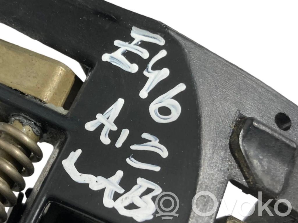 Aizmugurē turētājs / kronšteins ārējam atvēršanas rokturim