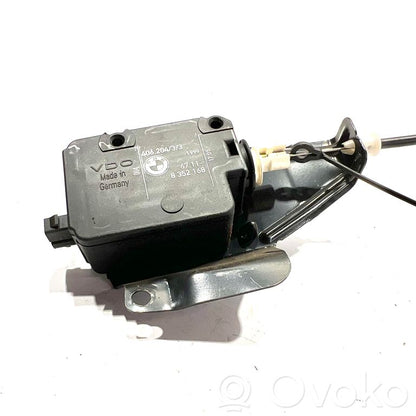 Electric fuel tank lock