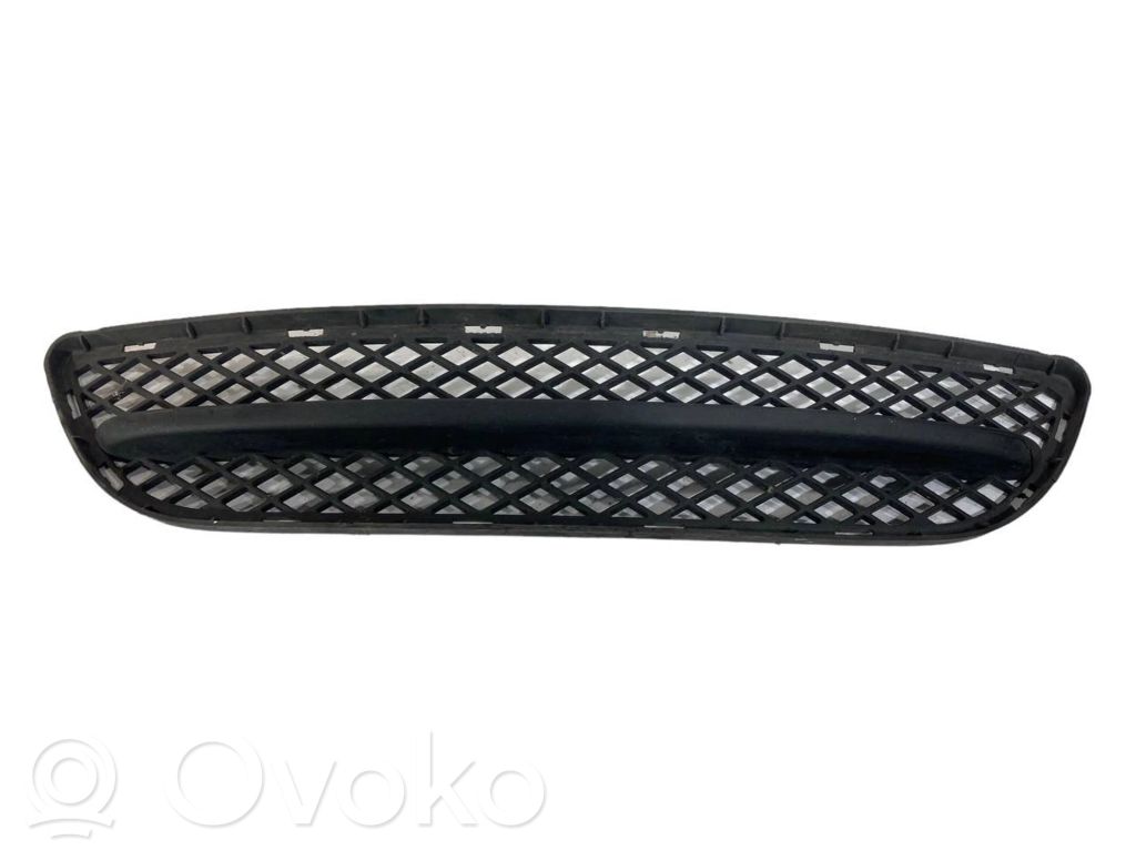 Lower grille (three-piece)