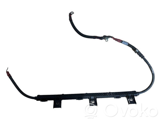 Положительный провод (аккумулятор)