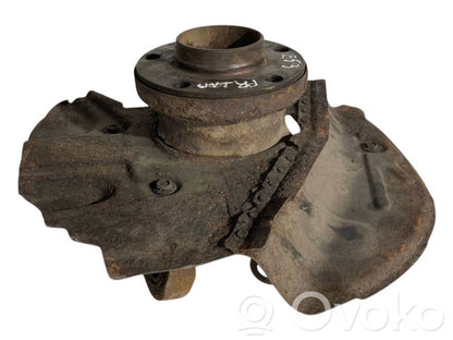 Priekšējā riteņa rumbas vārpstas šarnīrs (stupica, capfa)