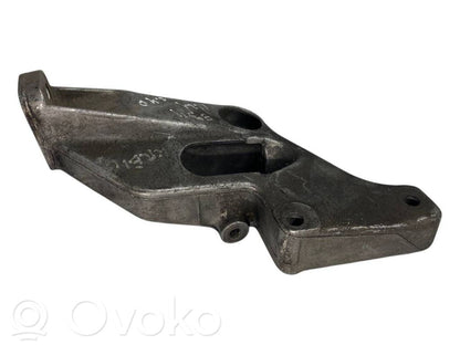 Dzinēja nostiprināšanas stiprinājums-kronšteins