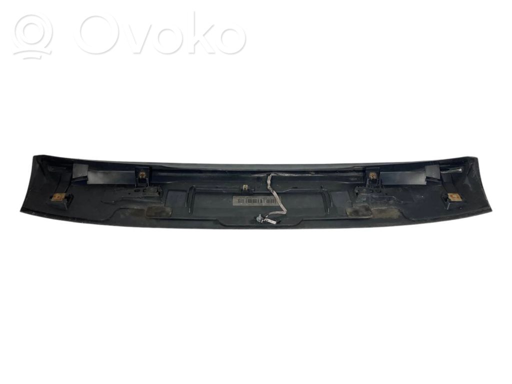 Spoilera aizmugurējais vāks