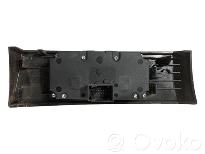 Headlight switch