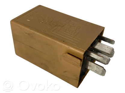 Window wiper relay