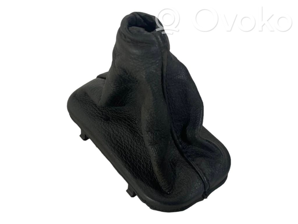 Ātrumu pārslēgšanas sviras dekoratīvā apdare (āda, uzgalis)