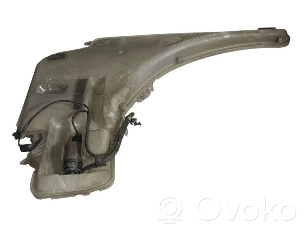 Logu šķidruma tvertne