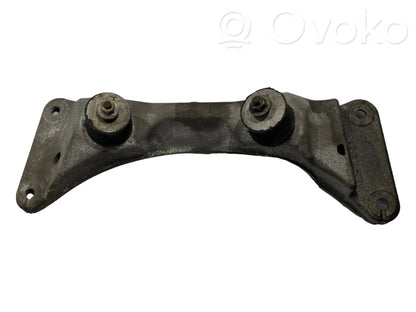 Pārnesumkārbas stiprinājuma kronšteins