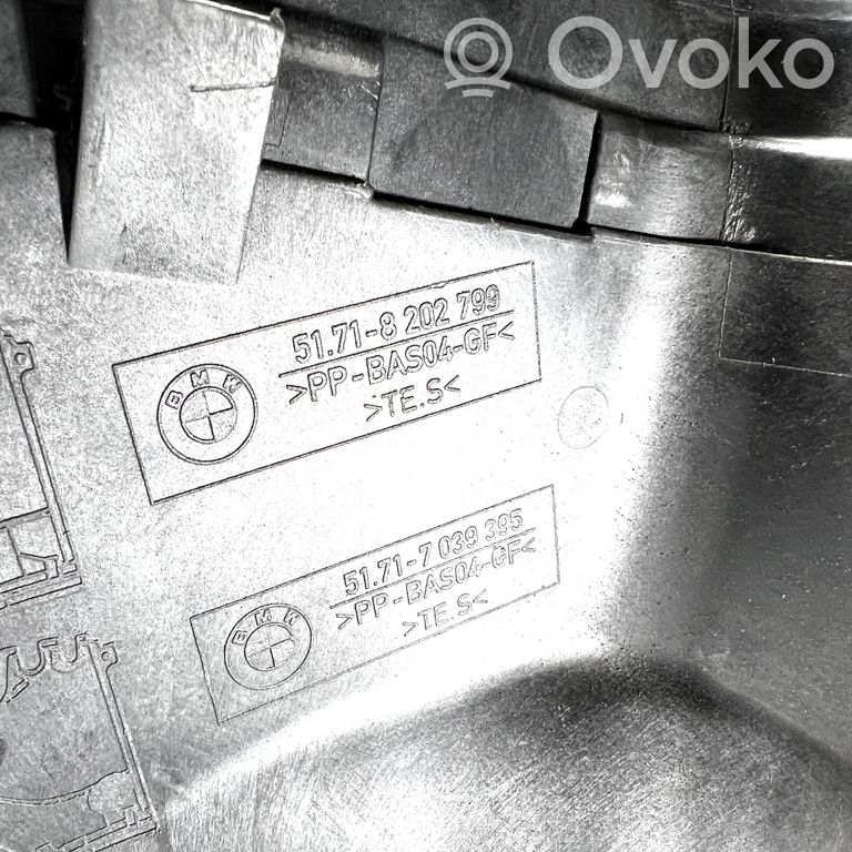 Cita veida dzinēja nodalījuma detaļa