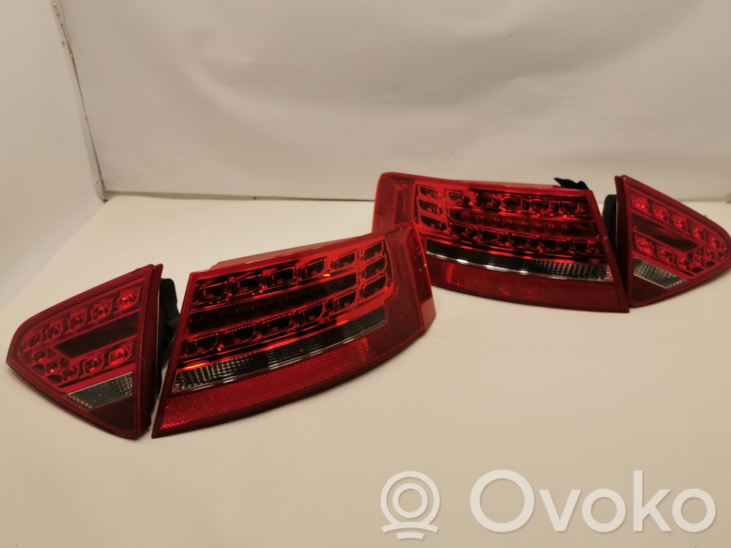 Комплект задних фонарей