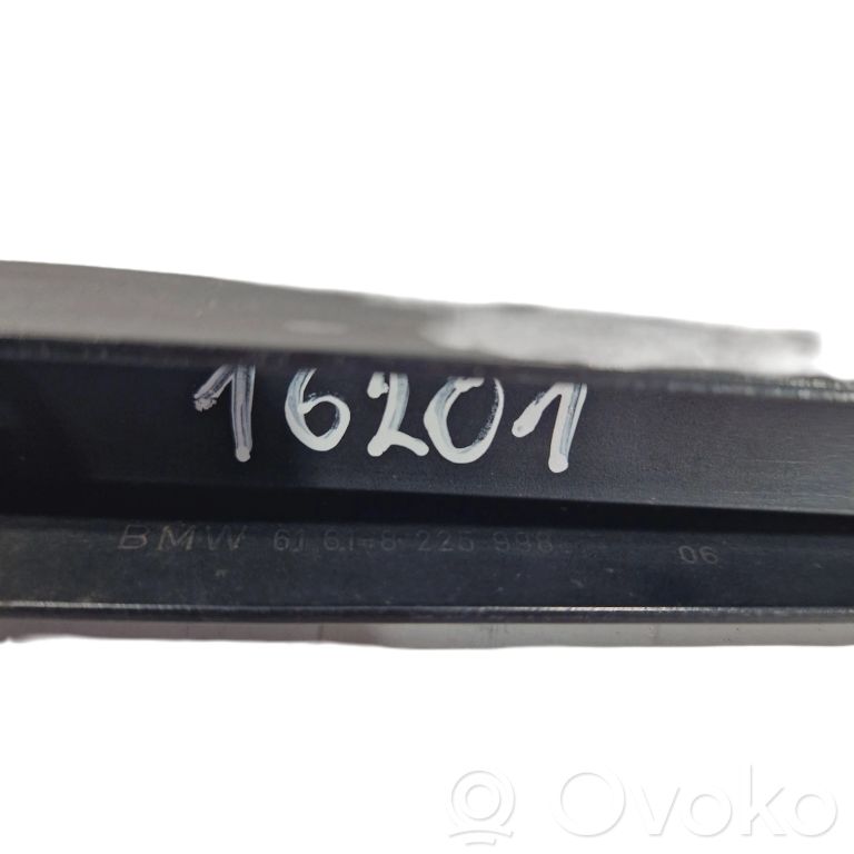 Windshield wiper arm