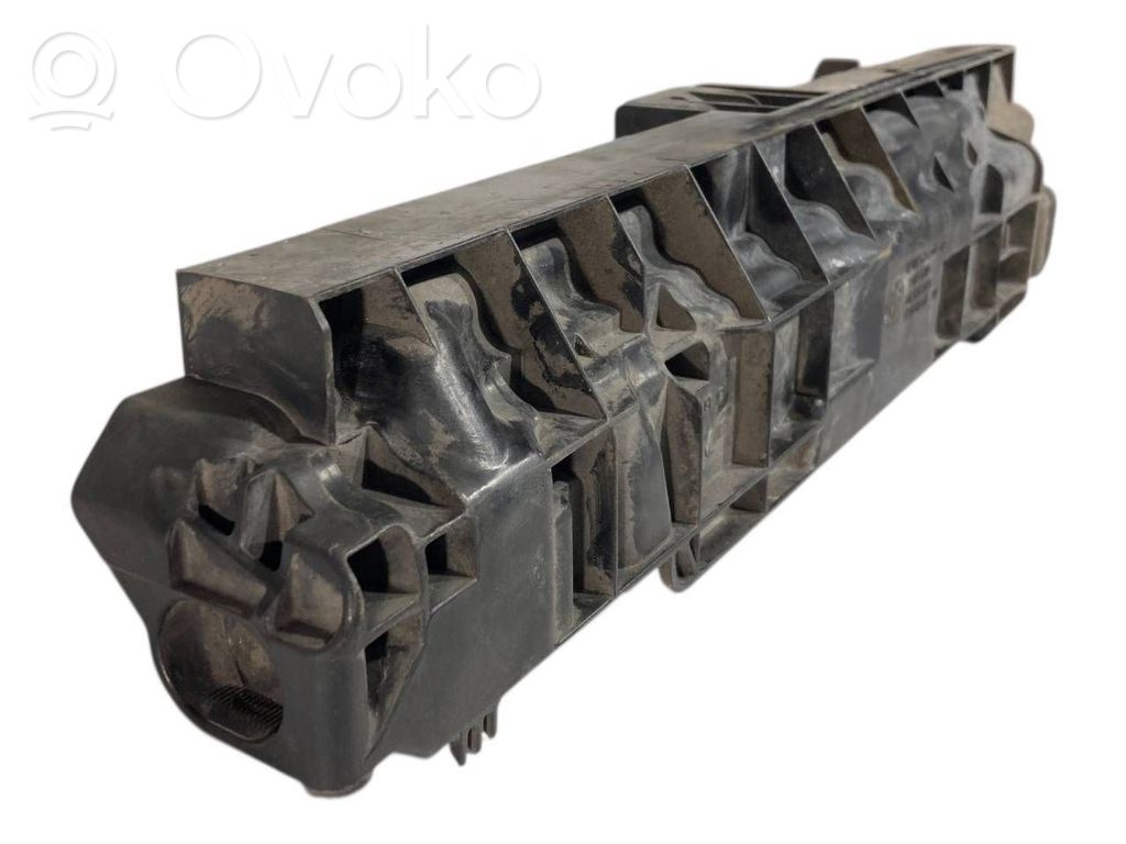 Radiatora (-u) turētājs / kronšteins