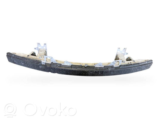 Priekšpusē bampera sija / balka