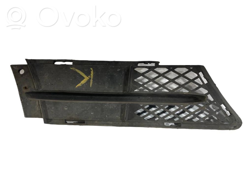 Apakšējais režģis (trīsdaļīgs)