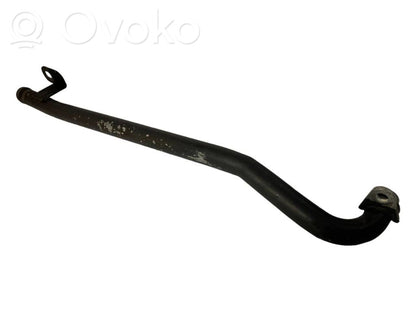 Caurulīte (-es) / šļūtene (-es)