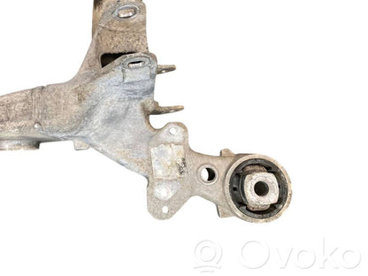 Pusrāmis aizmugurējais / priekšējais