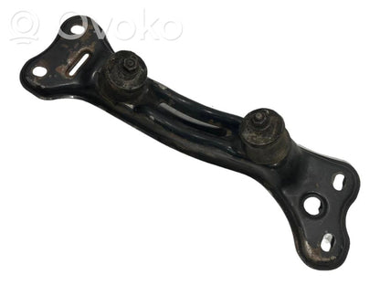 Кронштейн крепления трансмиссии