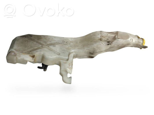 Logu šķidruma tvertne