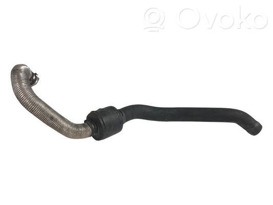 Caurulīte (-es) / šļūtene (-es)