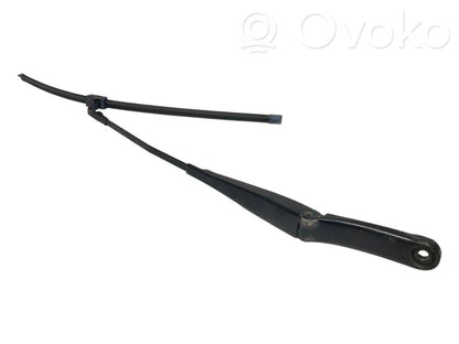 Priekšējā loga tīrītāja kājiņa