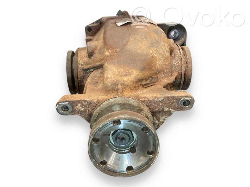 Aizmugurējais reduktors