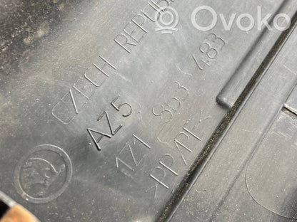 Priekšējā sliekšņa dekoratīvā apdare (iekšējā)