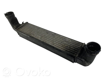 Starpdzesētāja radiators