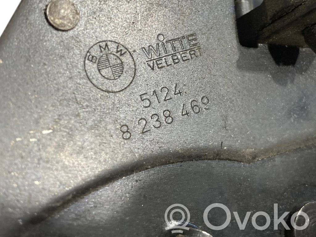 Aizmugurējā pārsega slēdzene