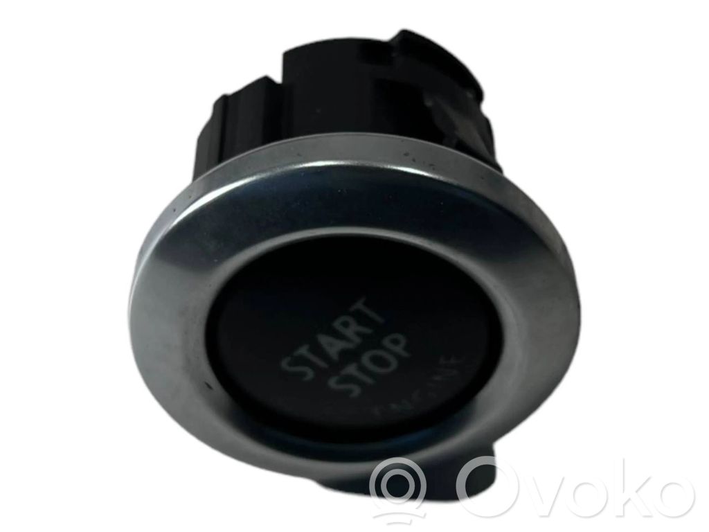 Automašīnas aizdedzes un startera slēdzis