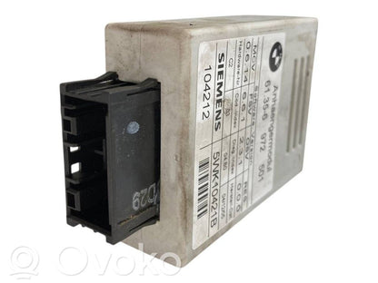 Piekabes āķa vadības bloks