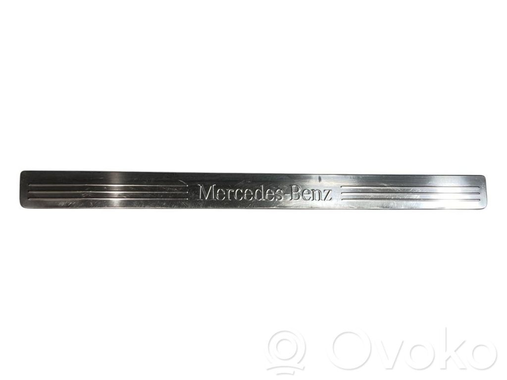 Front sill trim (inner)