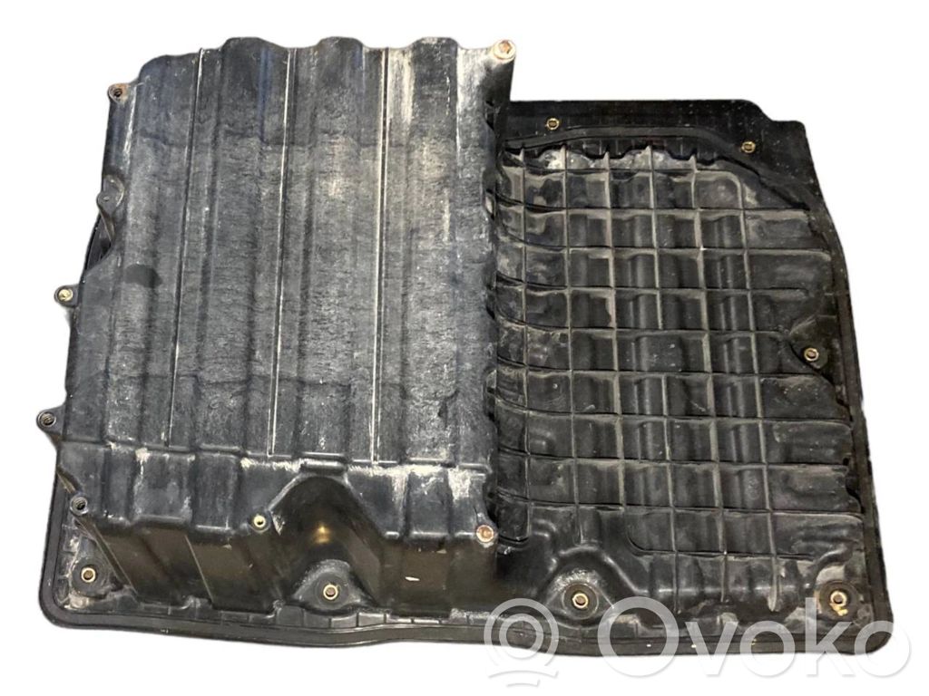 Trunk storage compartment