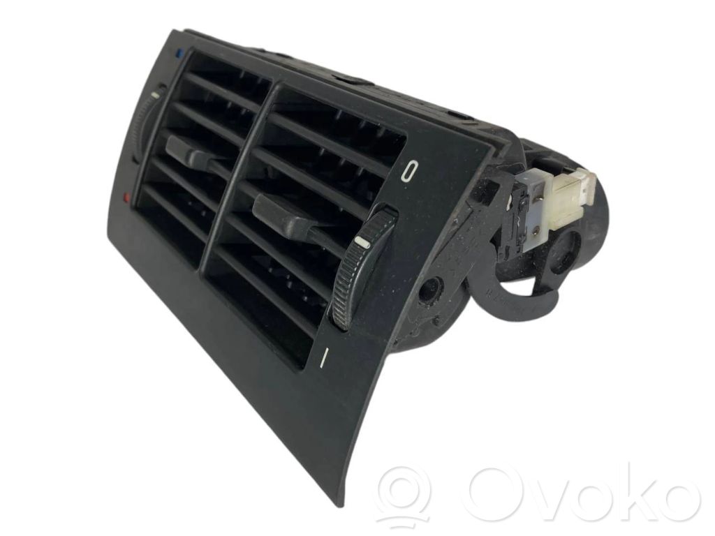 Aizmugurējā gaisa - ventilācijas reste